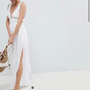 White maxi dress